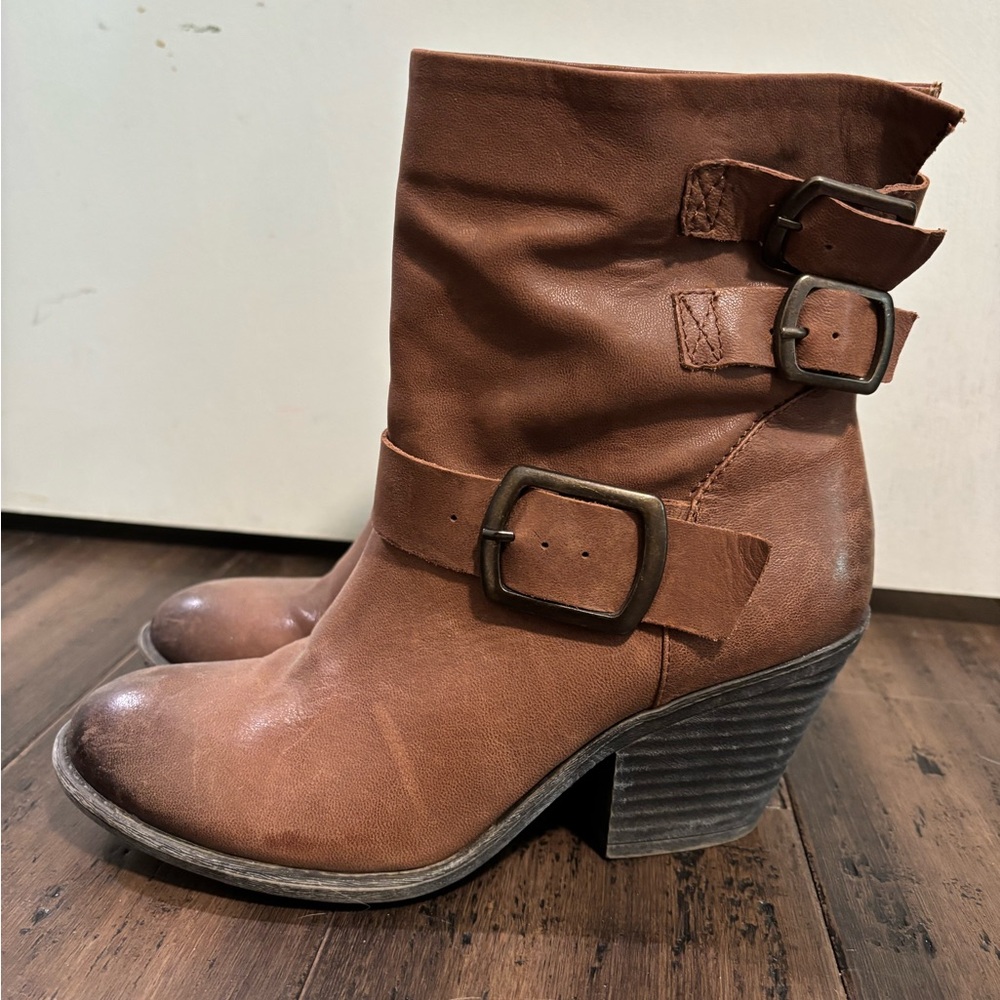 Lucky Brand Cognac Brown Leather Buckle Ankle Booties